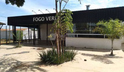 Excelente Imóvel comercial de esquina