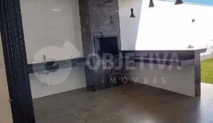 Belíssima casa nova no Bairro Bosque dos Buritis em Uberlândia