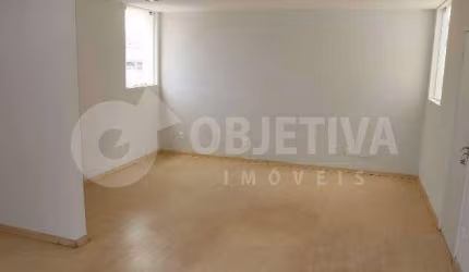 Ótima casa comercial no bairro Lidice em Uberlândia