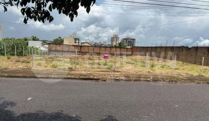 Excelente área no bairro Jardim Colina em Uberlândia