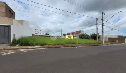 Excelente área de esquina no Bairro New Golden Ville