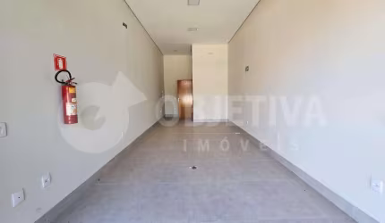 Excelente loja comercial na avenida Nicomedes Alves para aluguel