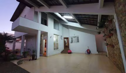 Casa à venda, 4 quartos, 1 suíte, 4 vagas, SANTA MONICA - UBERLANDIA/MG