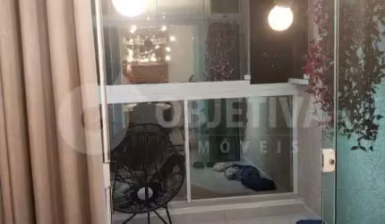 Ótimo apartamento a venda no bairro Granja Marileusa em Uberlândia