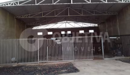 Excelente barracão novo a venda no bairro Grand Ville em Uberlândia