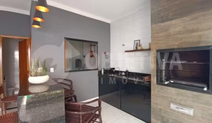 Ótima casa a venda no bairro Jardim Brasília em Uberlândia