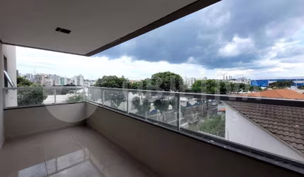 Apartamento espaçoso e confortável a venda no Bairro Tubalina em Uberlândia a poucos metros do Praia Clube
