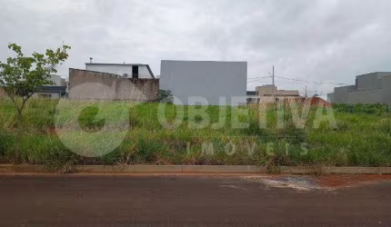 Não perca a chance de adquirir este excelente lote no bairro planejado Praça Alto Umuarama em Uberlândia