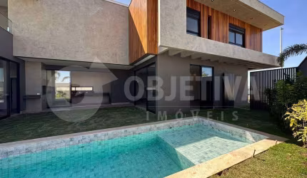 Oportunidade Única: Casa Exclusiva A Venda no Condomínio Jardim Versalles em Uberlândia