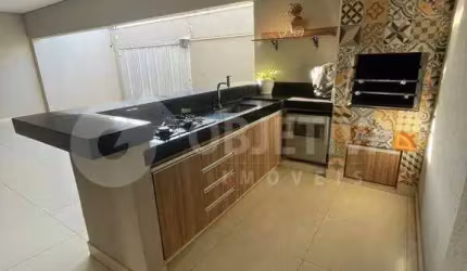 Excelente casa à venda no bairro alto Umuarama em Uberlândia