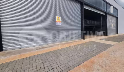 Excelente imóvel comercial disponível para venda no bairro Segismundo Pereira em Uberlândia