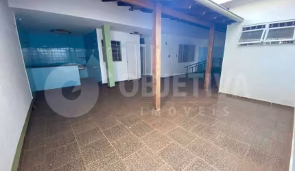 Casa muito bem localizada a venda no Bairro Martins em Uberlândia