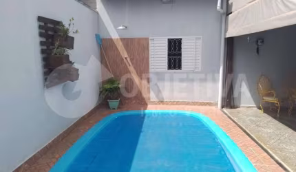 Casa disponível para venda no bairro Jardim Patrícia em Uberlândia