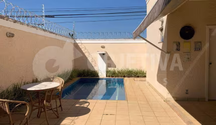 Excelente casa a venda em condomínio fechado na zona sul de Uberlândia Royal Park