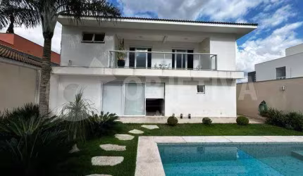 Casa à venda, 4 quartos, 4 suítes, 4 vagas, MORADA DA COLINA - UBERLANDIA/MG