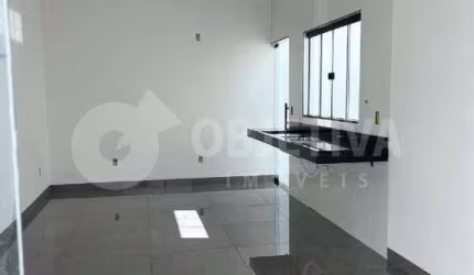 Casa à venda, 2 quartos, 1 suíte, 3 vagas, LOTEAMENTO MONTE HEBRON - UBERLANDIA/MG