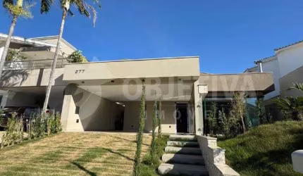 Belíssima Casa Nova em Condomínio de Alto Padrão - Jardins Barcelona, Uberlândia