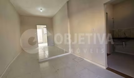 Loja para aluguel, 1 vaga, SANTA MONICA - UBERLANDIA/MG