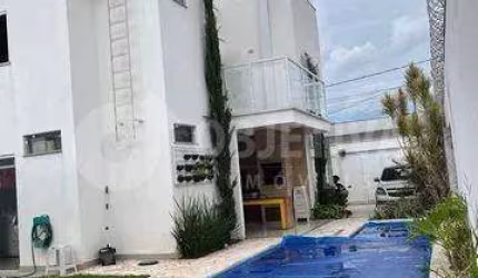 Casa à venda, 3 quartos, 2 suítes, 2 vagas, JARDIM VENEZA - UBERLANDIA/MG