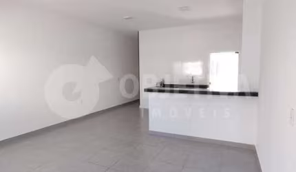Casa à venda, 2 quartos, 1 suíte, 1 vaga, JARDIM BRASILIA - UBERLANDIA/MG