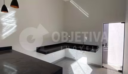 Casa à venda, 3 quartos, 1 suíte, 2 vagas, JARDIM HOLANDA - UBERLANDIA/MG