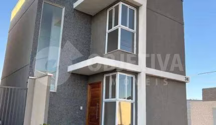 Casa em Condomínio à venda, 3 quartos, 3 suítes, 2 vagas, CONDOMÍNIO CASAS ALTO PARADISO - UBERLANDIA/MG