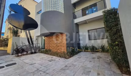 Excelente casa comercial disponível para venda com preço de oportunidade na melhor localização do bairro Tabajaras