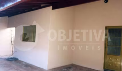 Casa à venda, 3 quartos, 2 vagas, JARDIM DAS PALMEIRAS - UBERLANDIA/MG