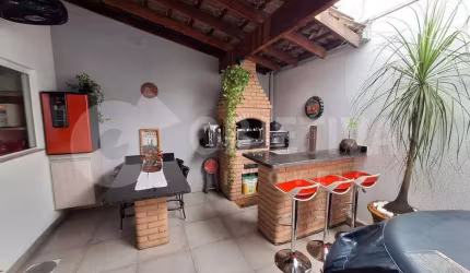 Casa à venda, 2 quartos, 1 suíte, 2 vagas, JARDIM EUROPA - UBERLANDIA/MG