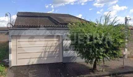 Casa à venda, 4 quartos, 1 suíte, 4 vagas, JARDIM EUROPA - UBERLANDIA/MG