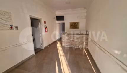 Excelente imóvel comercial em avenida comercial do centro de Uberlândia