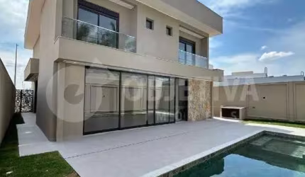 Casa em Condomínio à venda, 4 quartos, 4 suítes, 4 vagas, CONDOMÍNIO CYRELA RESIDENCIAL DOS IPÊS - UBERLANDIA/MG