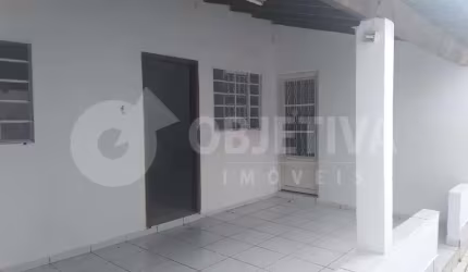 Casa à venda, 6 quartos, 2 suítes, 1 vaga, SARAIVA - UBERLANDIA/MG