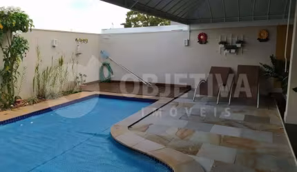 Casa em Condomínio à venda, 4 quartos, 2 suítes, 4 vagas, CONDOMÍNIO PARADISO ECOLÓGICO - UBERLANDIA/MG