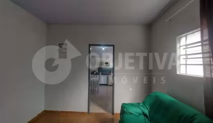 Casa à venda, 4 quartos, 1 suíte, 3 vagas, MARTINS - UBERLANDIA/MG