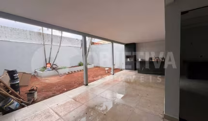 Casa à venda, 3 quartos, 2 suítes, 4 vagas, JARDIM EUROPA - UBERLANDIA/MG