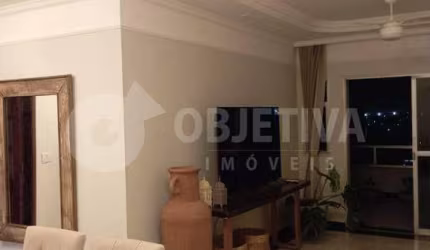 Apartamento à venda, 3 quartos, 1 suíte, 1 vaga, OSVALDO REZENDE - UBERLANDIA/MG