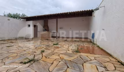 Casa à venda, 3 quartos, 1 suíte, 2 vagas, JARDIM KARAIBA - UBERLANDIA/MG