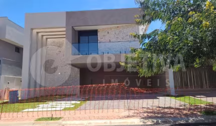 Casa em Condomínio à venda, 4 quartos, 4 suítes, 5 vagas, Condomínio Terras Altas - UBERLANDIA/MG
