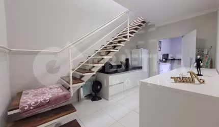 Casa à venda, 4 quartos, 2 suítes, 4 vagas, PRESIDENTE ROOSEVELT - UBERLANDIA/MG