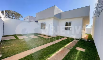Excelente casa nova no Jardins Manacá em Uberlândia