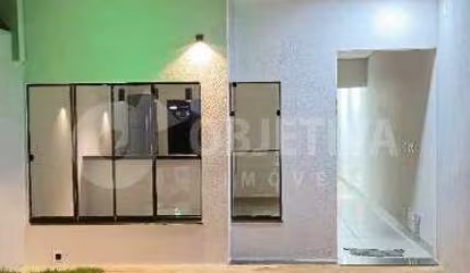 Casa à venda, 2 quartos, 1 suíte, 2 vagas, SHOPPING PARK - UBERLANDIA/MG