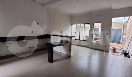 Casa à venda, 2 quartos, 1 suíte, 2 vagas, SHOPPING PARK - UBERLANDIA/MG