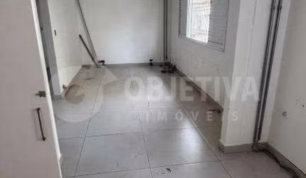 Casa Comercial com documentação para empresas disponível para aluguel