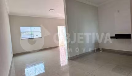 Casa à venda, 2 quartos, 1 suíte, 2 vagas, JARDIM BRASILIA - UBERLANDIA/MG