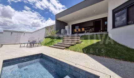 Casa em Condomínio à venda, 3 quartos, 1 suíte, 4 vagas, CONDOMÍNIO TERRAS ALPHA - UBERLANDIA/MG