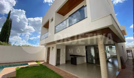 Casa em Condomínio à venda, 5 quartos, 5 suítes, 4 vagas, Varanda Sul - UBERLANDIA/MG