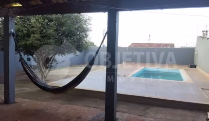 Casa à venda, 2 quartos, 5 vagas, GRANADA - UBERLANDIA/MG