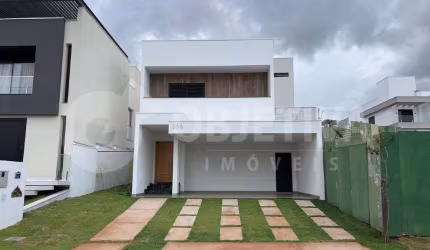 Casa em Condomínio à venda, 3 quartos, 1 suíte, 5 vagas, CONDOMÍNIO TERRAS ALPHA - UBERLANDIA/MG
