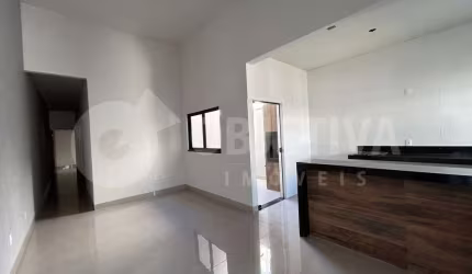 Casa à venda, 3 quartos, 1 suíte, 2 vagas, QUINTA ALTO UMUARAMA - UBERLANDIA/MG